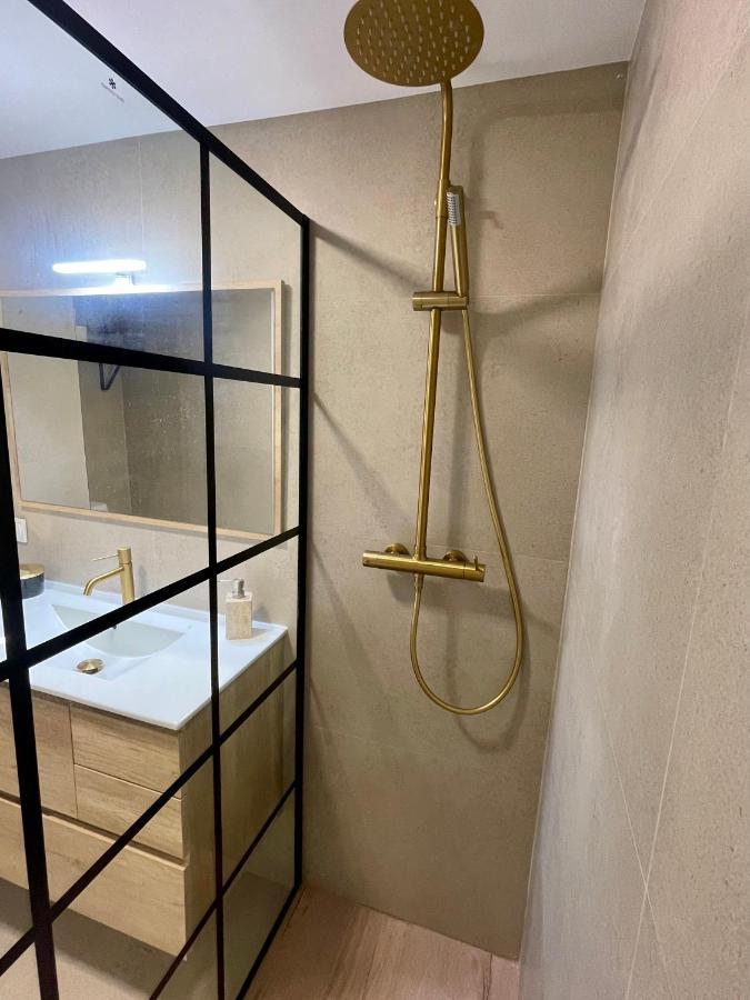 Sky Views Studio In City Centre Аликанте Екстериор снимка