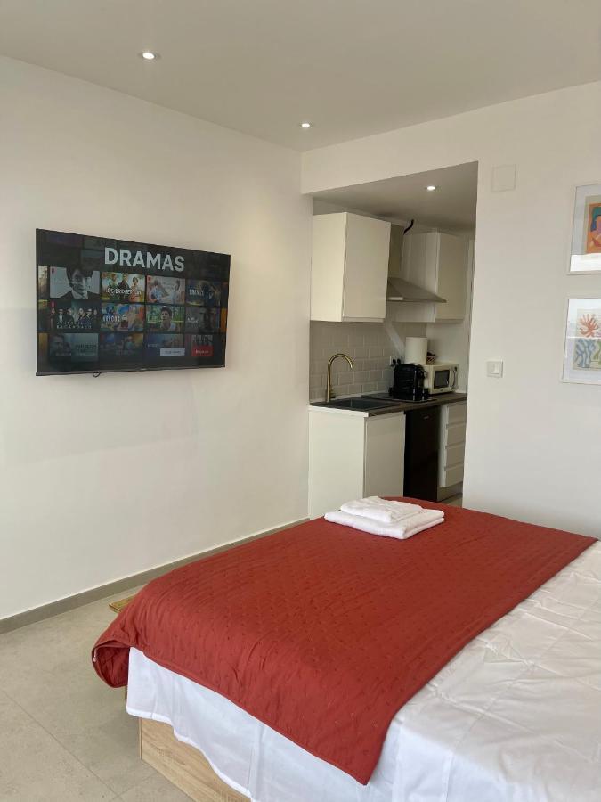 Sky Views Studio In City Centre Аликанте Екстериор снимка