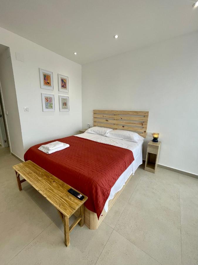 Sky Views Studio In City Centre Аликанте Екстериор снимка